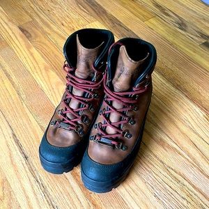Danner Crater Rim GTX leather boots.